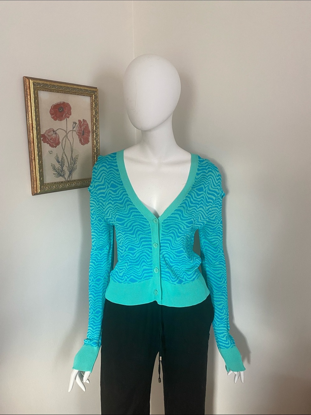{Zara} Turquoise Wave V‑Neck Button Cardigan